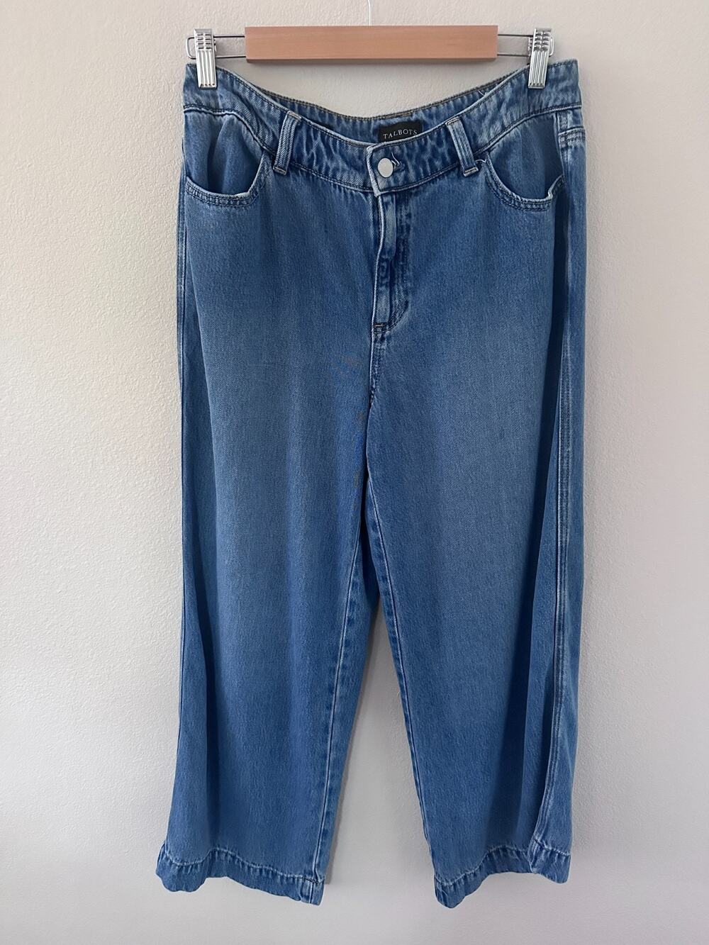 Tablots womens size 8p classic jean trouser blue distressed wide leg denim